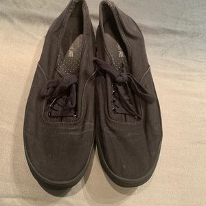 Black American eagle 🦅 shoes.